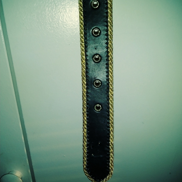 VINTAGE ELITE NEW RARE FIND BELT. With Red Roses 🌹 Bloomed Impressive. - Picture 6 of 8